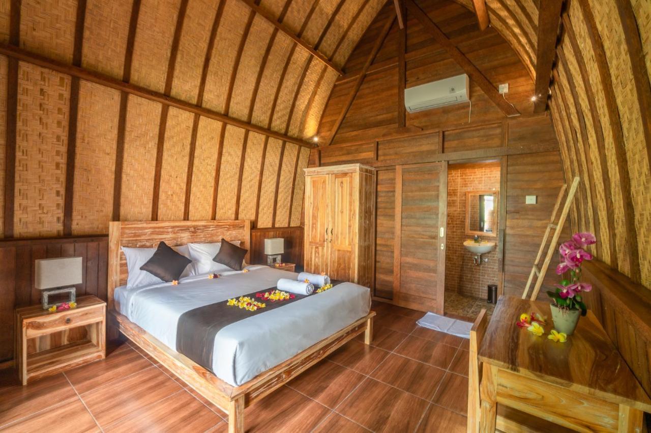 Wooden Puri Guesthouse Uluwatu Εξωτερικό φωτογραφία