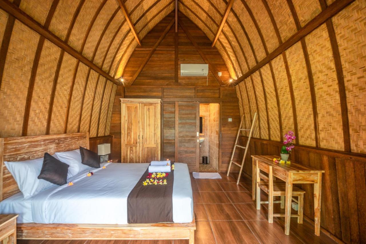 Wooden Puri Guesthouse Uluwatu Εξωτερικό φωτογραφία