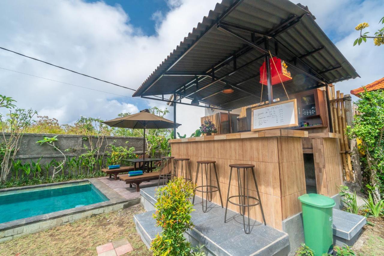 Wooden Puri Guesthouse Uluwatu Εξωτερικό φωτογραφία