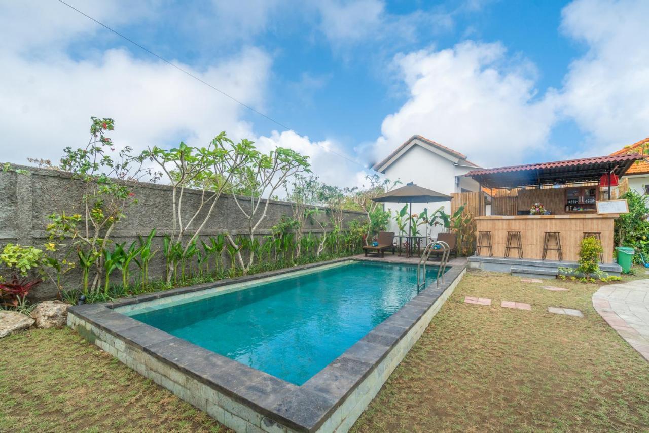 Wooden Puri Guesthouse Uluwatu Εξωτερικό φωτογραφία