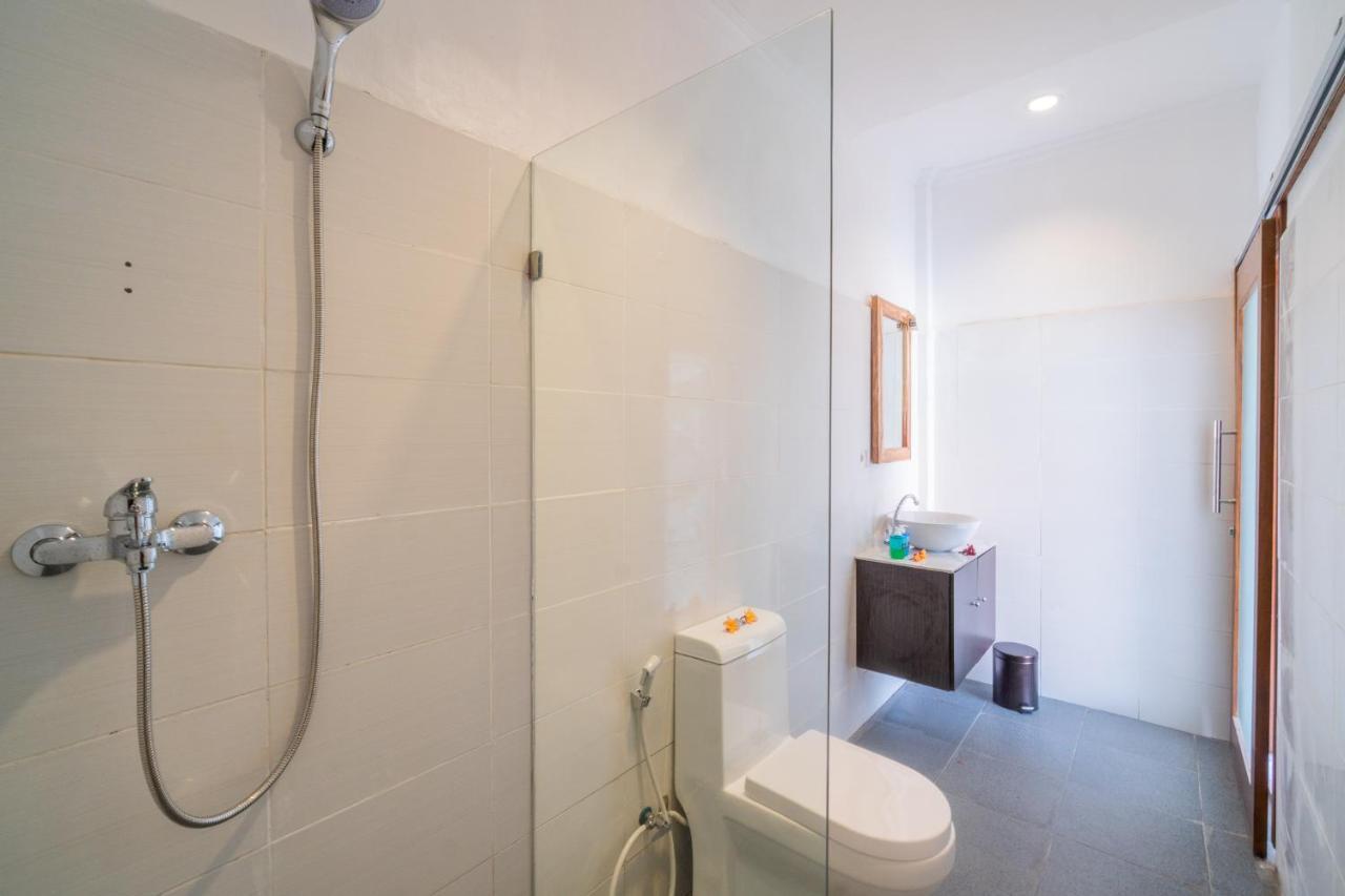 Wooden Puri Guesthouse Uluwatu Εξωτερικό φωτογραφία