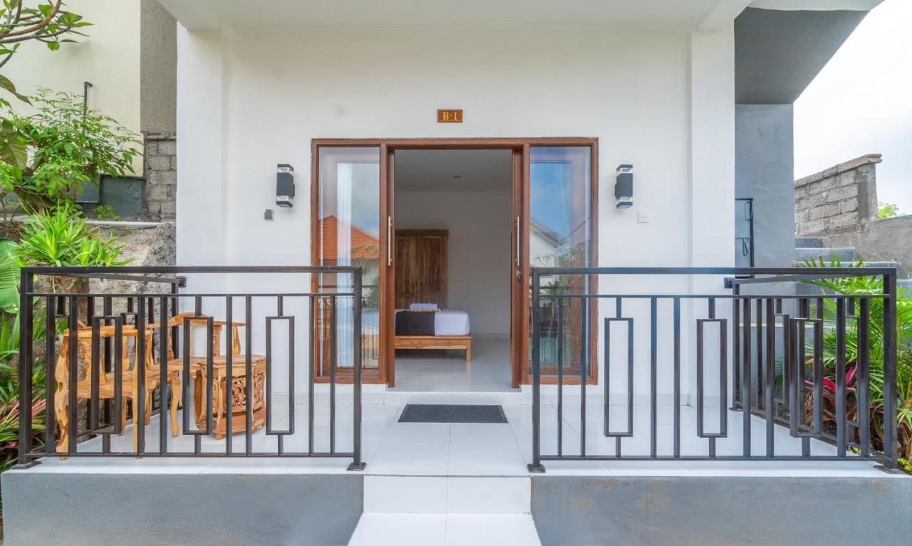 Wooden Puri Guesthouse Uluwatu Εξωτερικό φωτογραφία