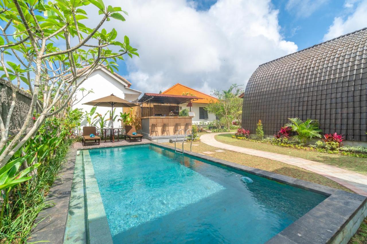 Wooden Puri Guesthouse Uluwatu Εξωτερικό φωτογραφία